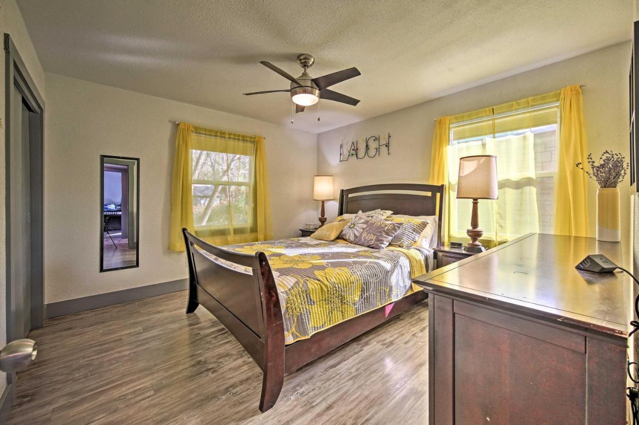 Remodeled Retro Home With Deck, Walk To Main Street! Blanco Exterior foto