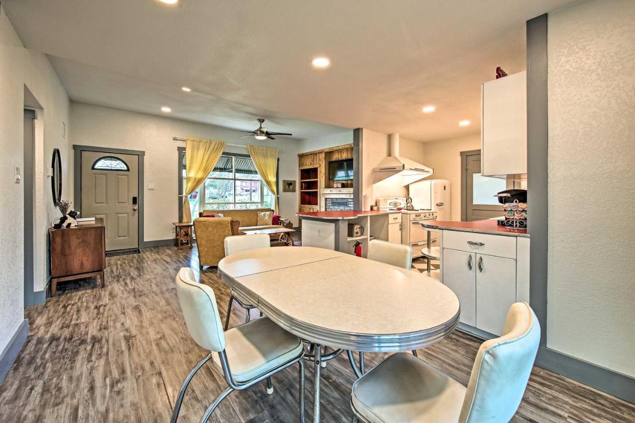 Remodeled Retro Home With Deck, Walk To Main Street! Blanco Exterior foto